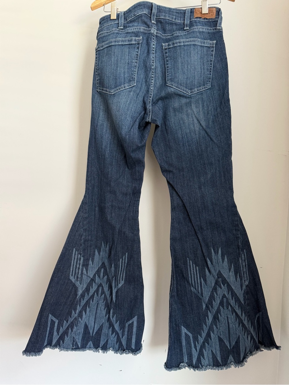 Ariat Jeans Womens 30R Blue Denim High Rise Flare Chimayo Aztec Cowgirl Western - Picture 6 of 11